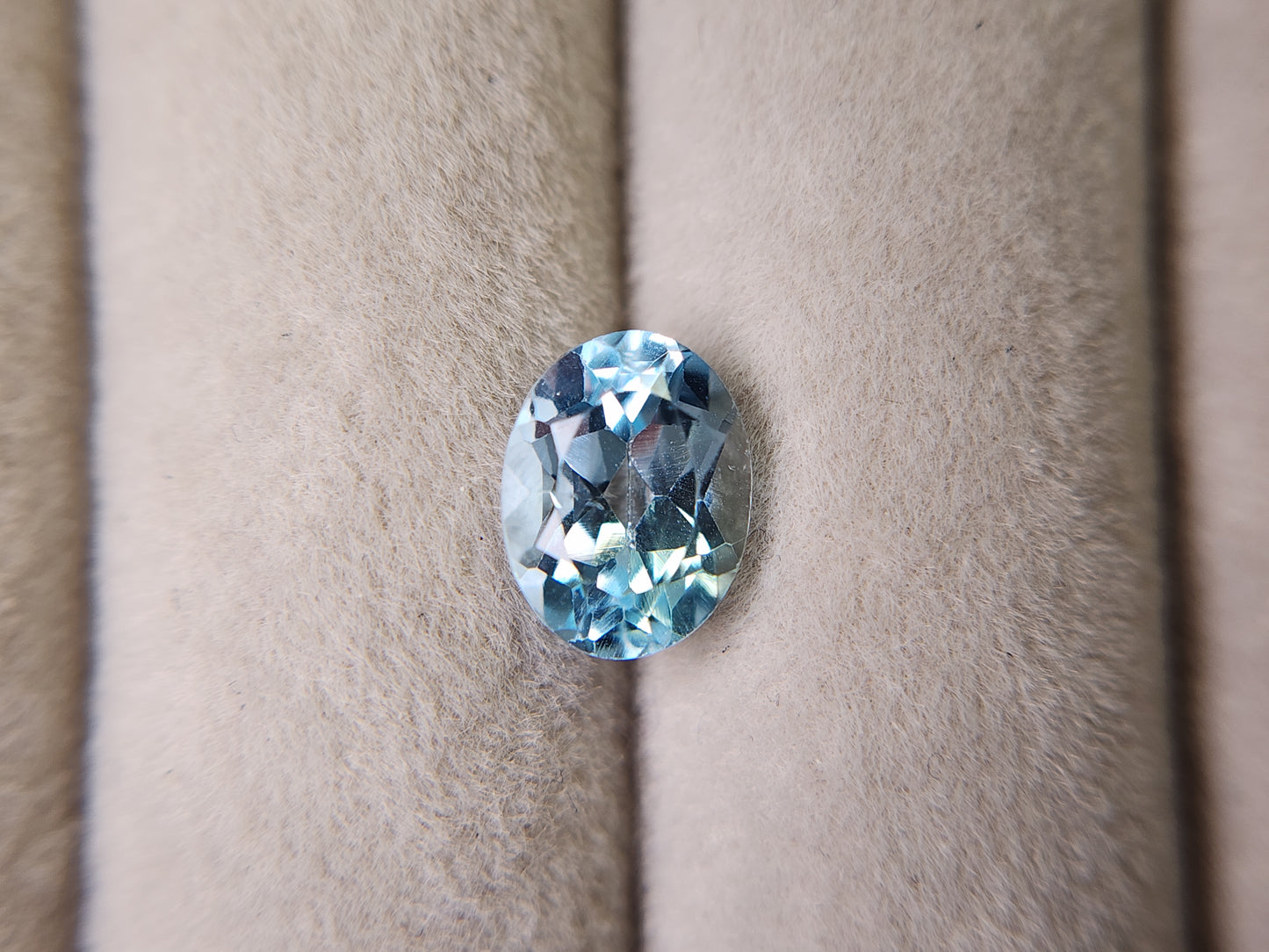 0917-17 ブルートパーズ 2.40ct