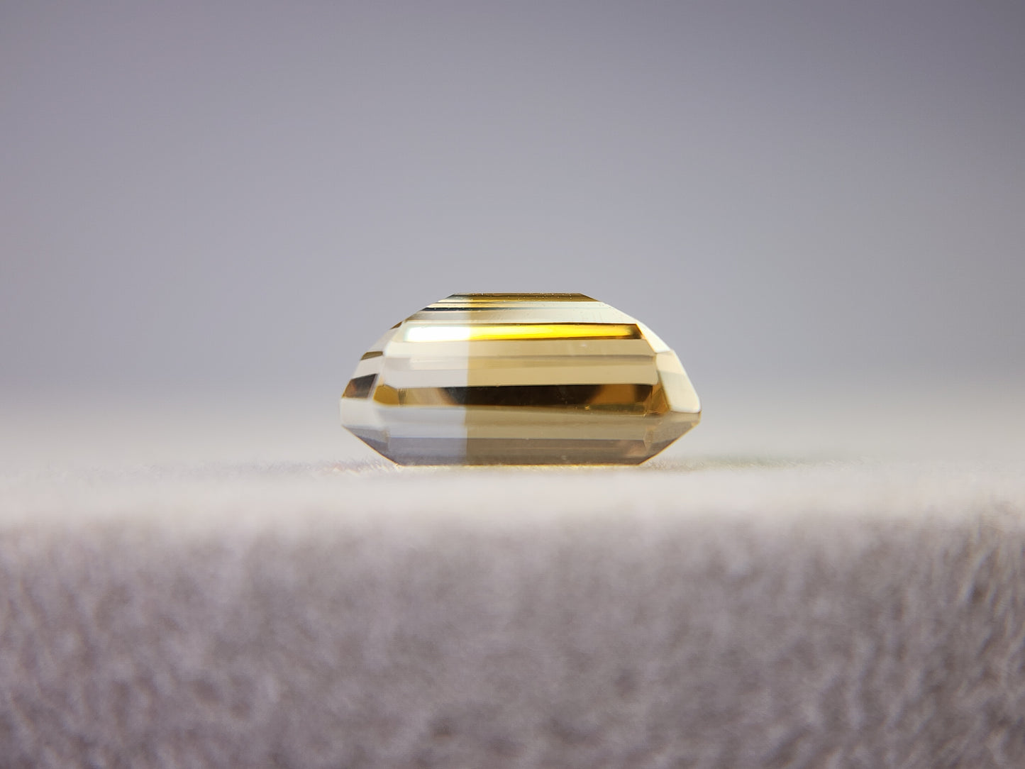 0365-5-5 バイカラーシトリン 2.04ct