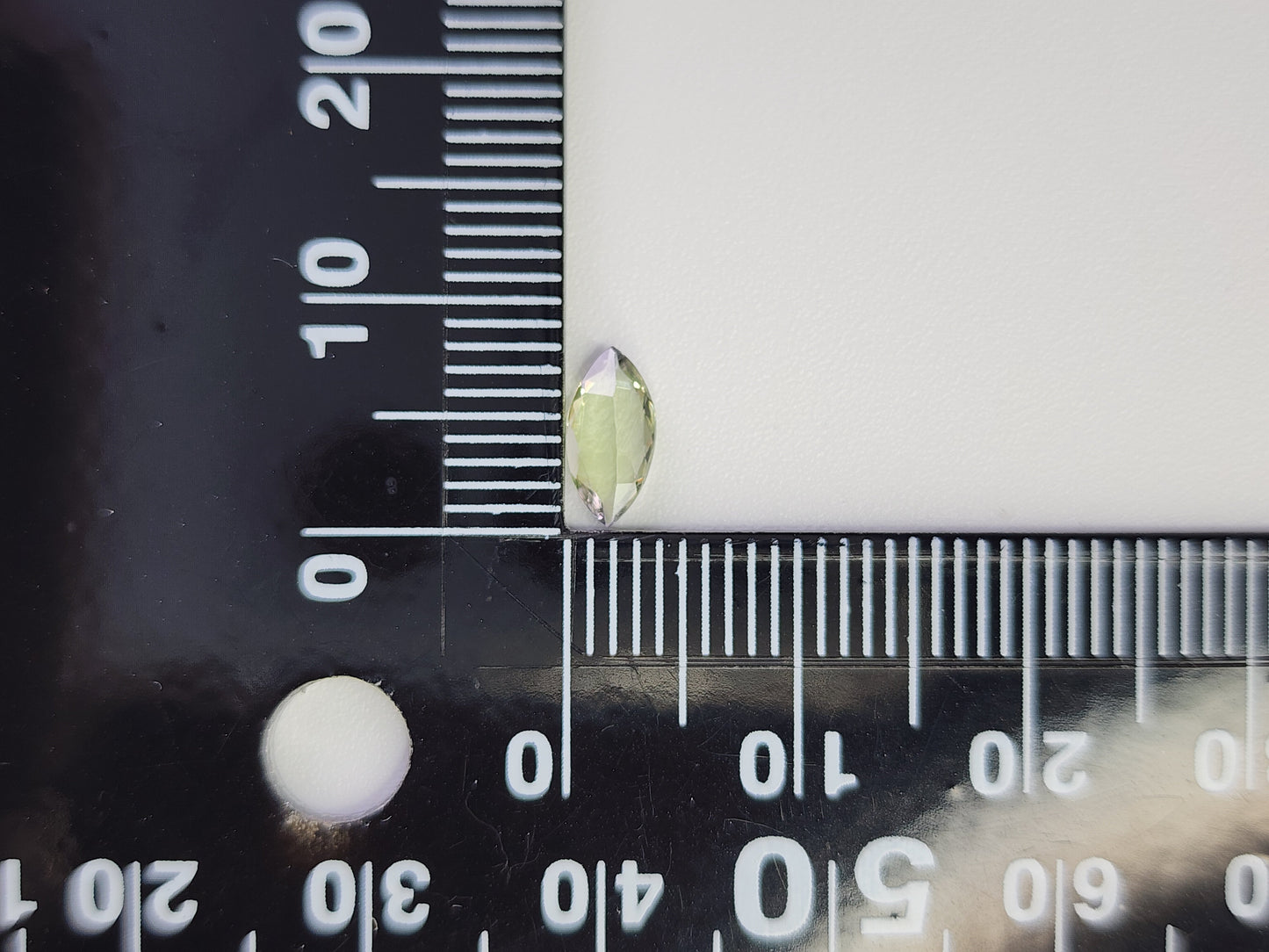 0653-3 ゾイサイト 0.49ct
