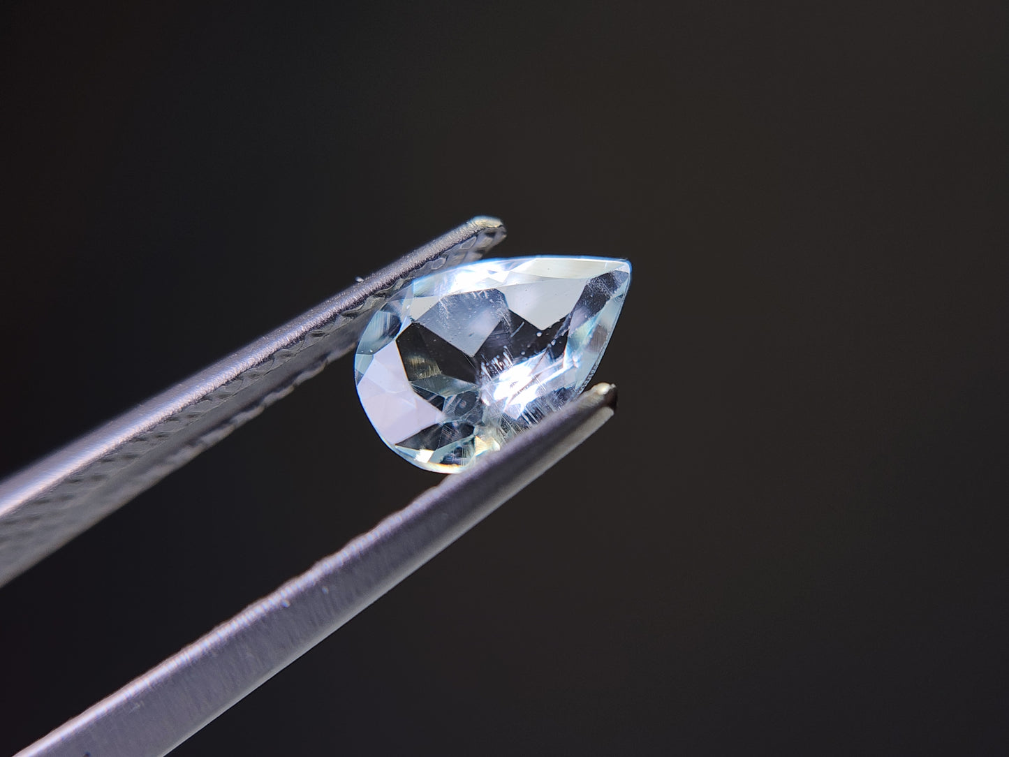 0008-2 アクアマリン ペアシェイプ 0.59ct