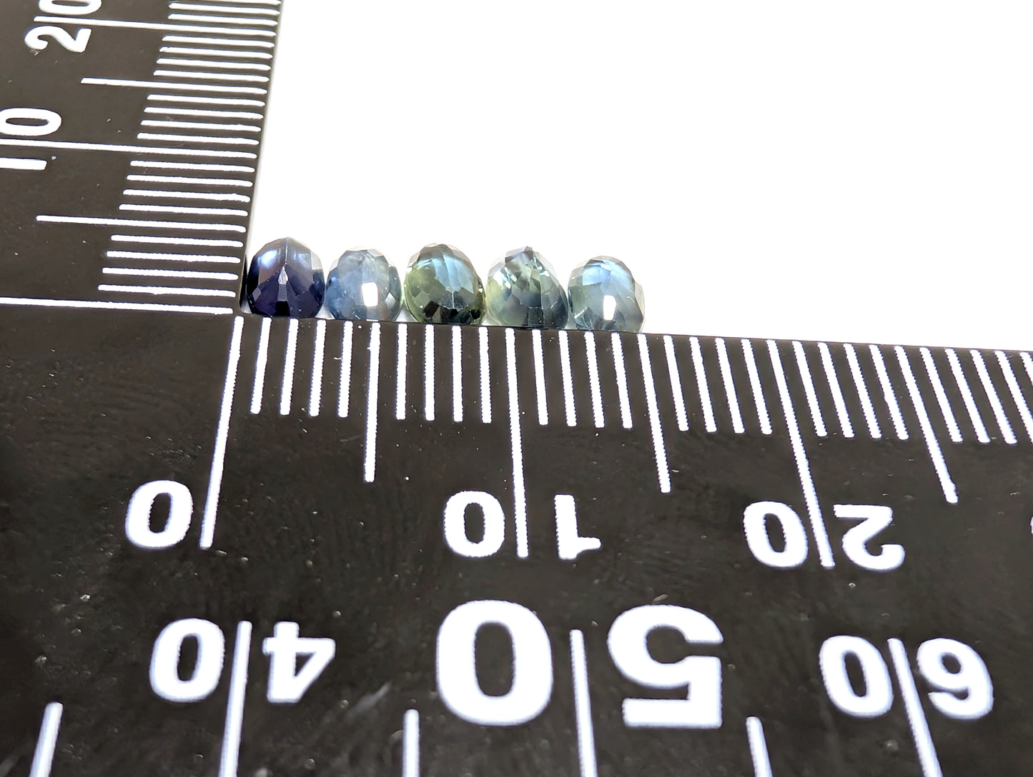 0154【ランダム発送】バイカラーサファイア【1石あたり約0.33ct】