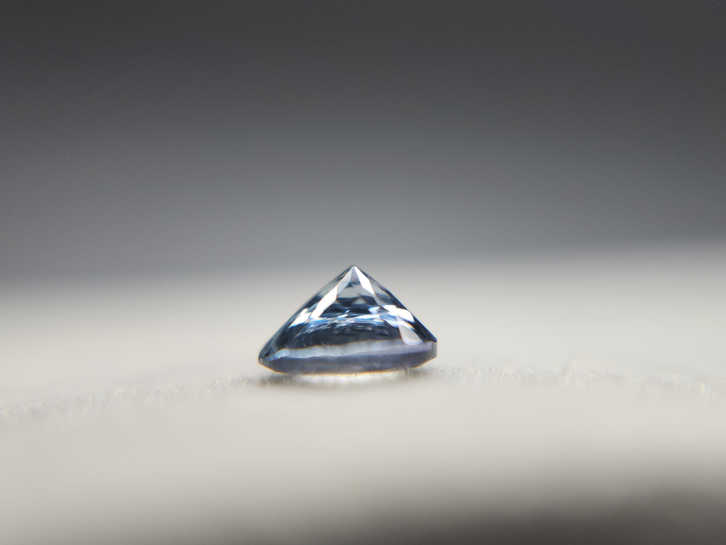 0658-4 ゾイサイト 0.69ct