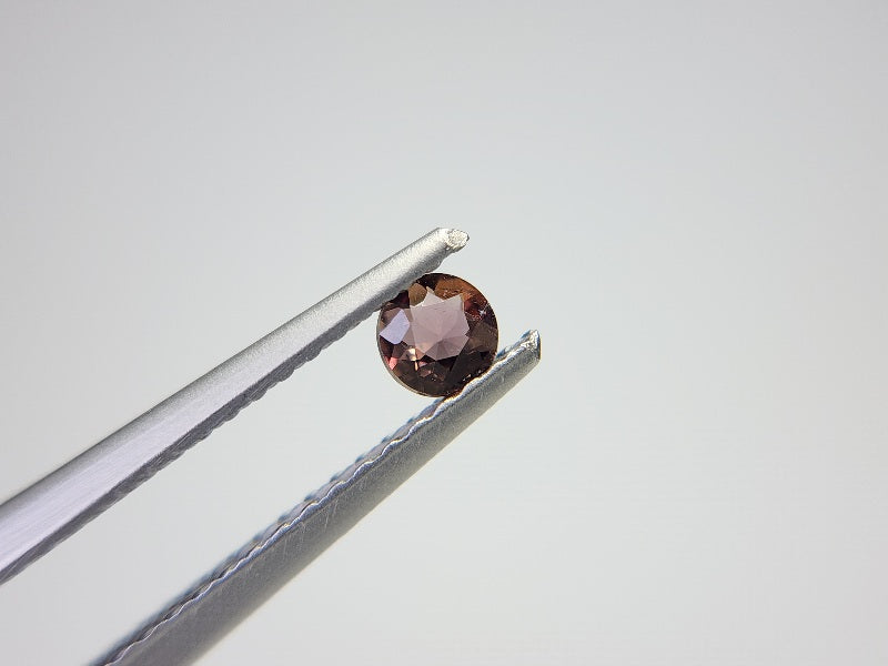 【期間限定】10/23まで アキシナイト 0.12ct 14
