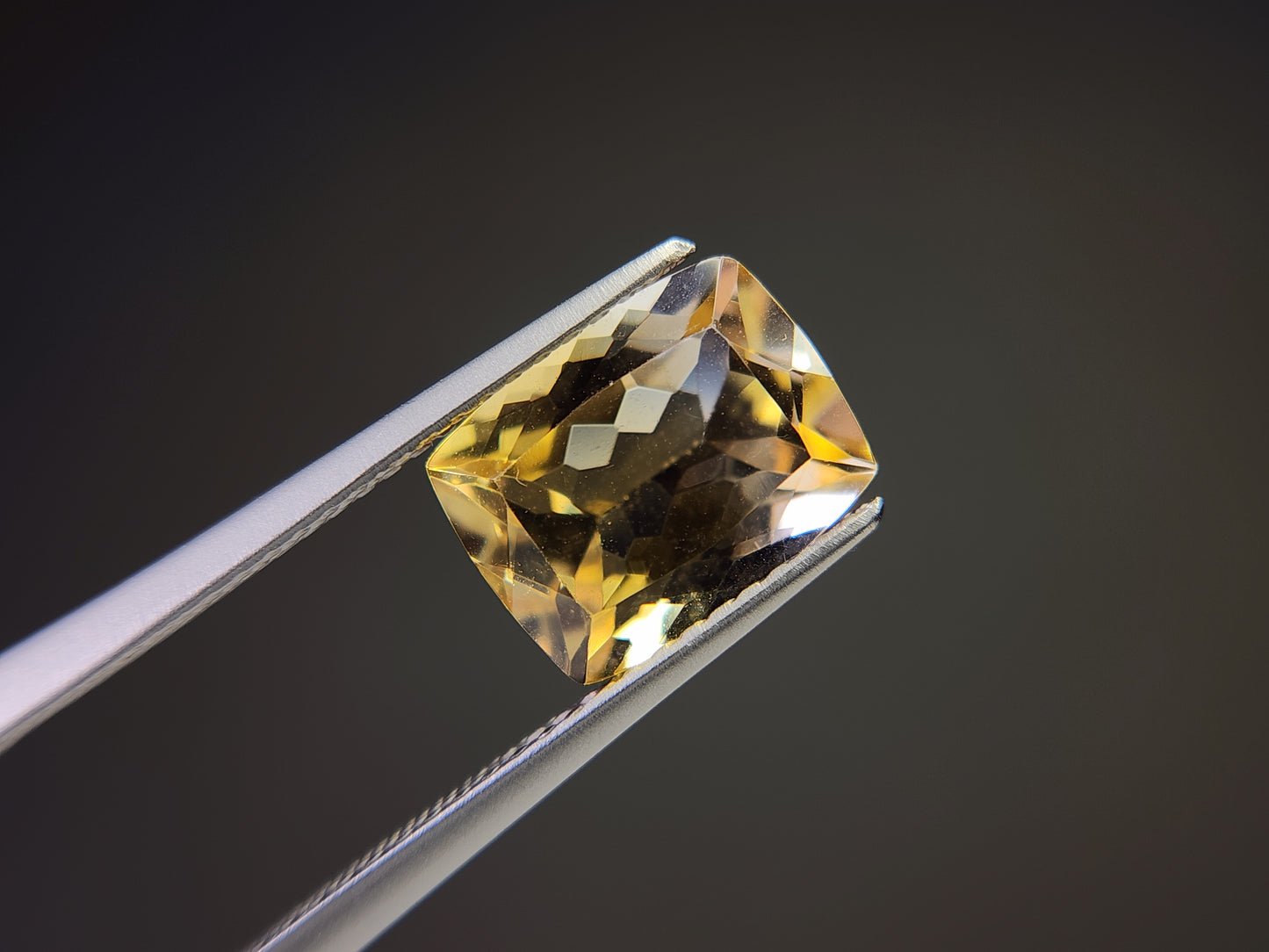 0365-4-12 バイカラーシトリン 2.66ct