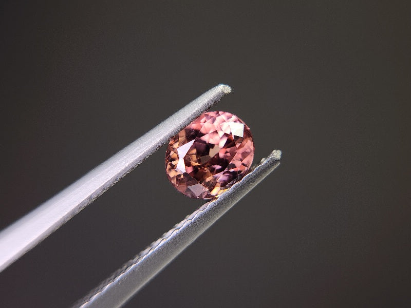 0935-10 ピンクジルコン 0.81ct