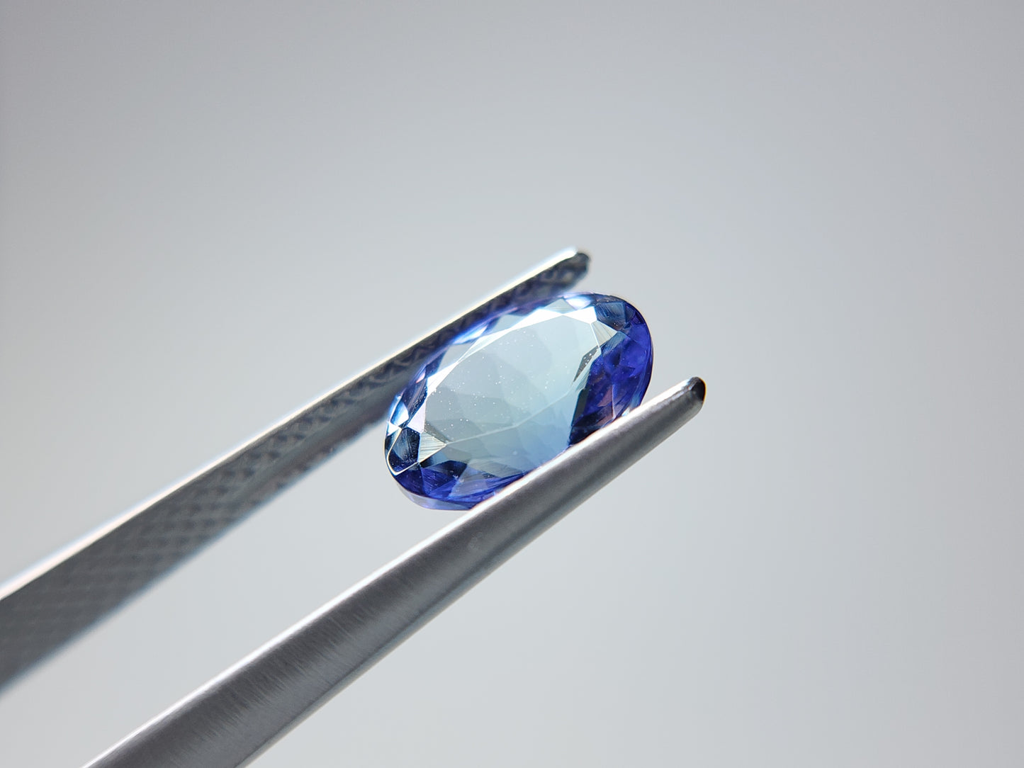 0876-13 バイカラータンザナイト 1.35ct