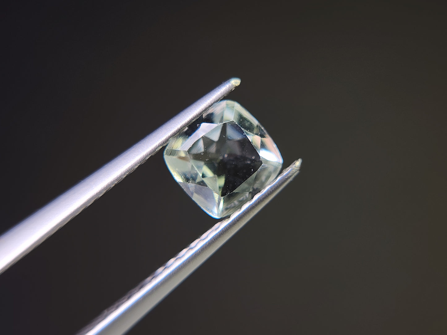 0878-4-9 グリーンベリル 0.68ct