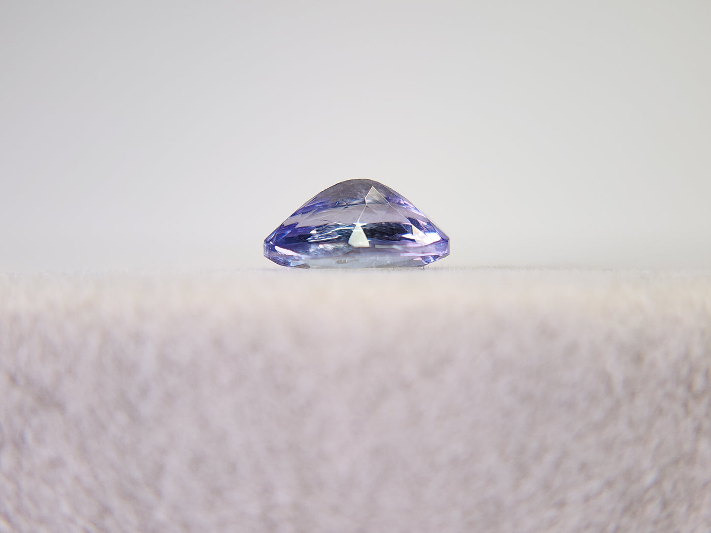 0876-14 バイカラータンザナイト 1.35ct
