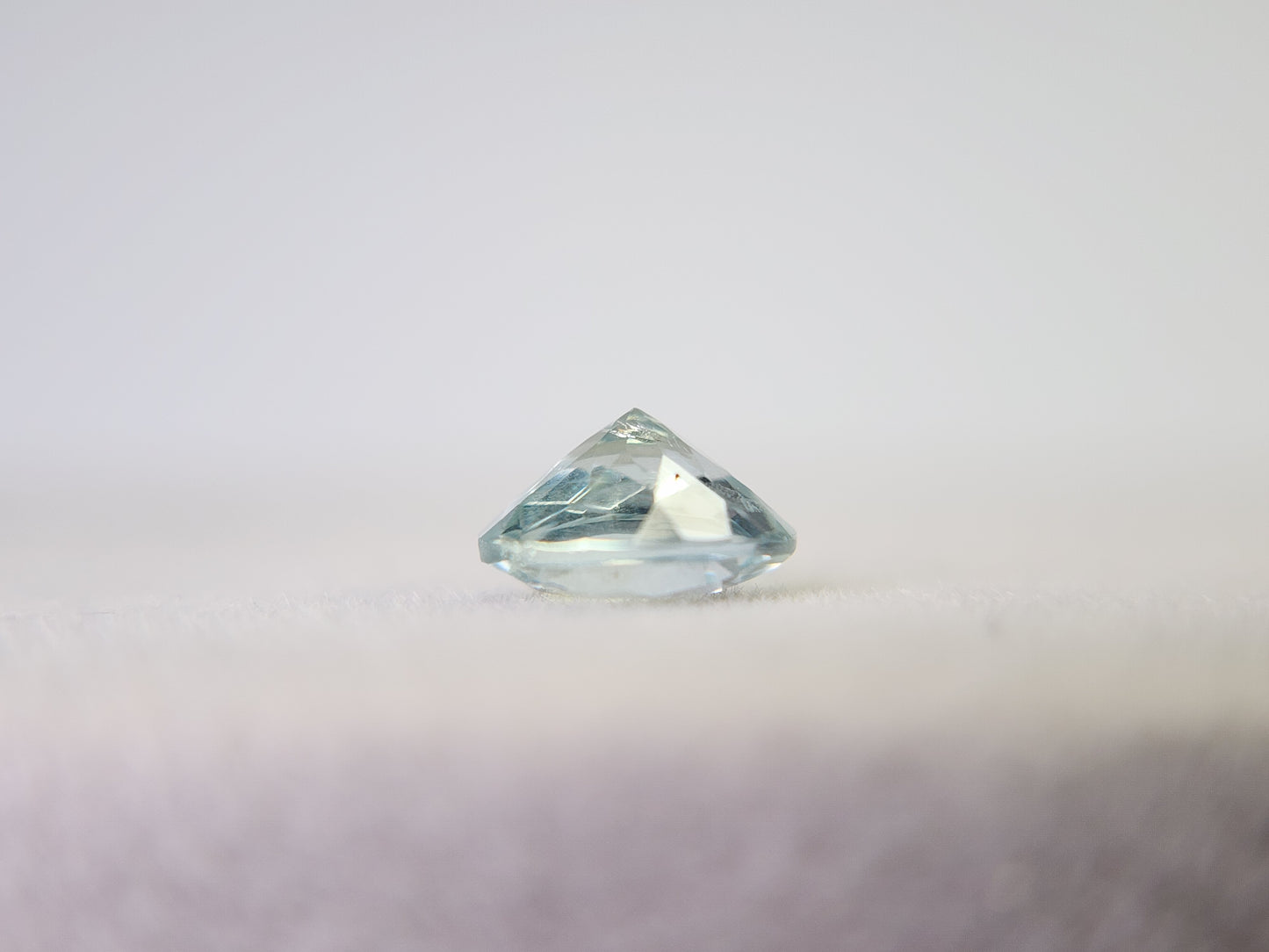 0878-3-6 グリーンベリル 0.67ct