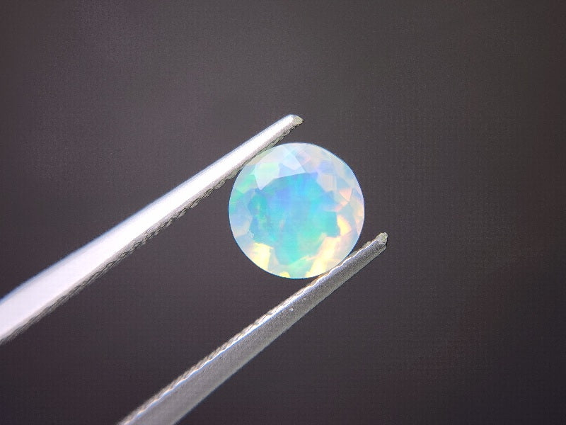 0909-3-3 オパール 0.98ct