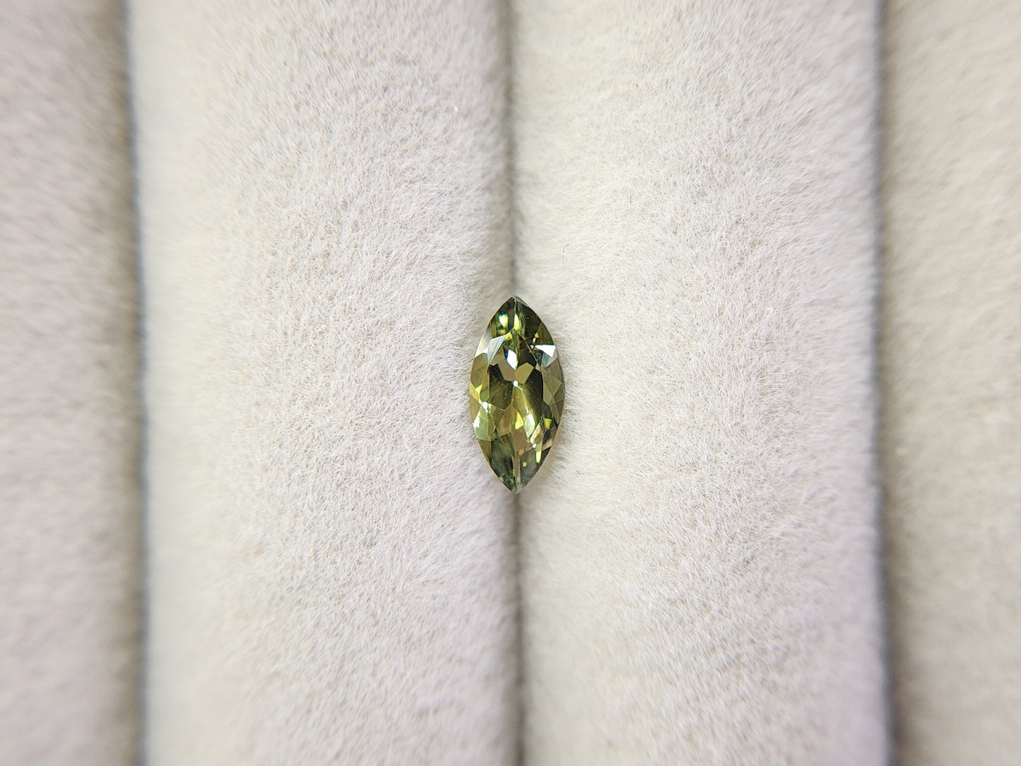 0653-2 ゾイサイト 0.51ct