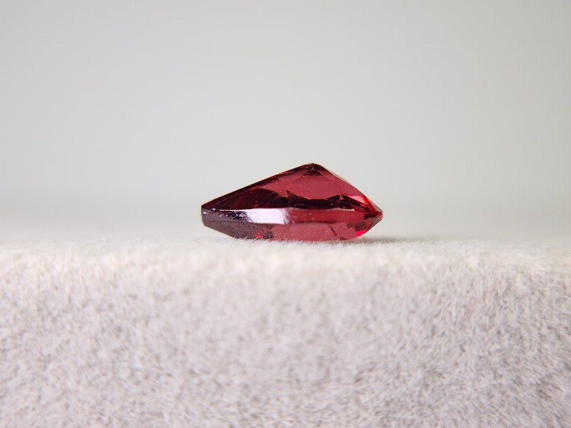 0910-3-13 ガーネット 1.51ct