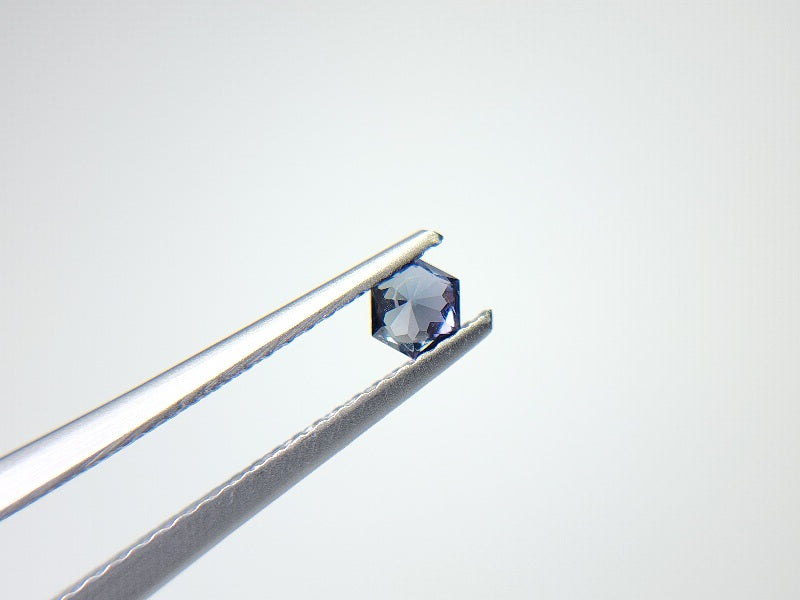 0002-8 スピネル 0.19ct