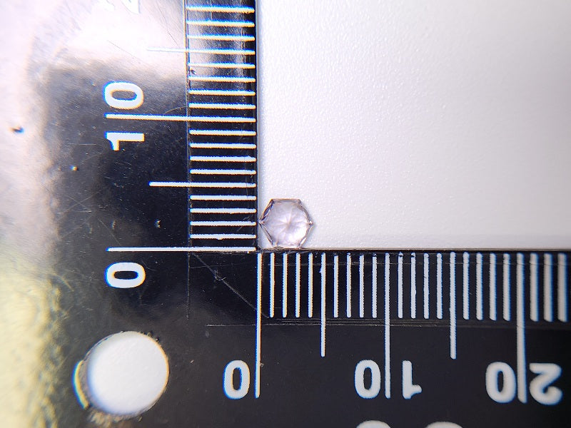 0002-5 スピネル 0.31ct