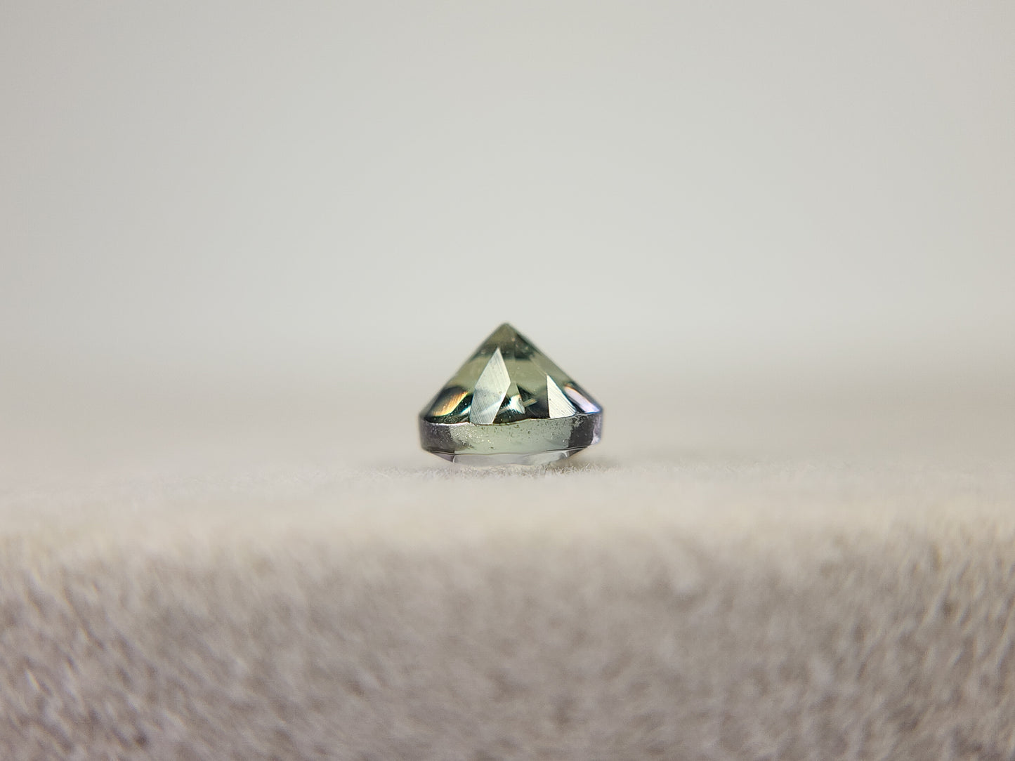 0657-23-2 ゾイサイト 0.49ct