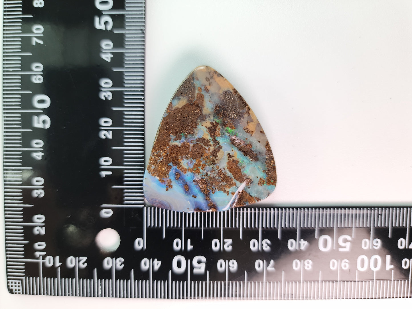 0903-2 ボルダーオパール(穴あき) 52.03ct