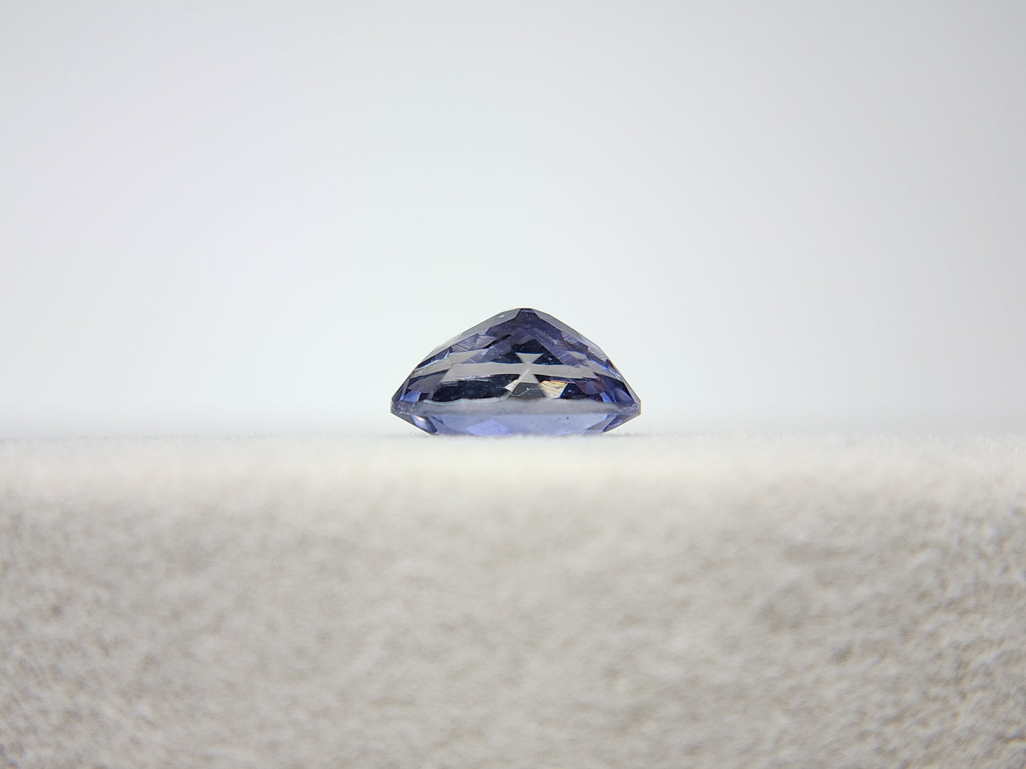 0024【ランダム発送】アイオライト【1石あたり約1.45ct】