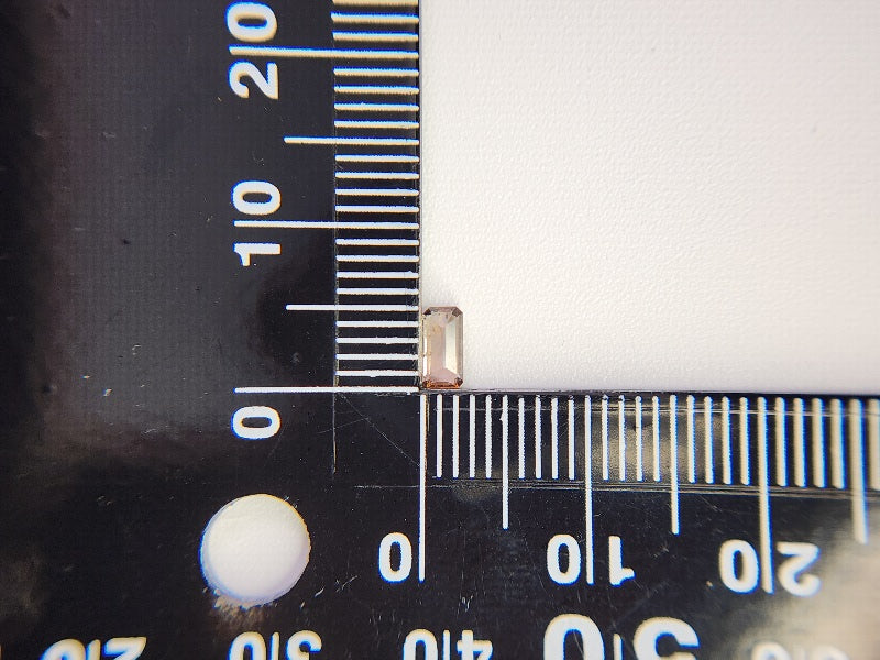 【期間限定】10/23まで アキシナイト 0.23ct 13