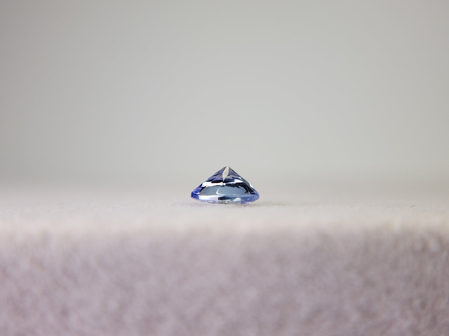 0657-24-3 ゾイサイト 0.41ct
