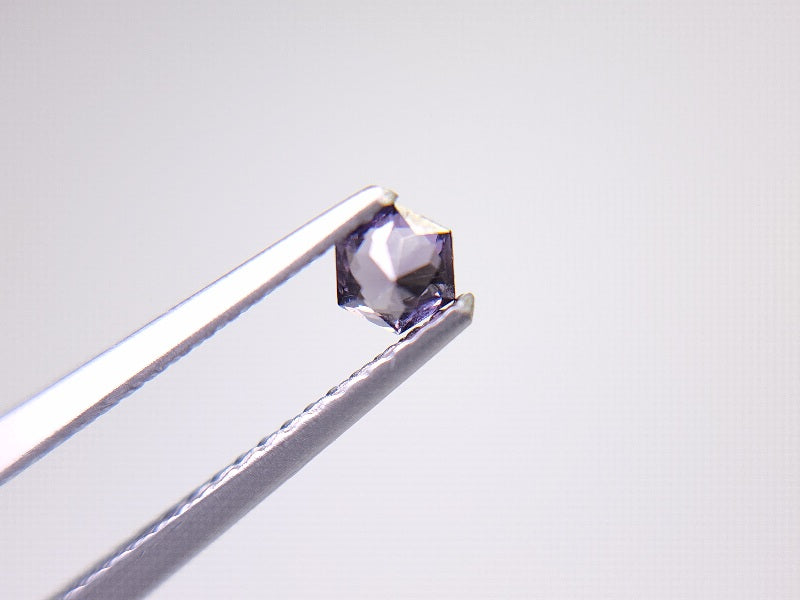0002-1 スピネル 0.20ct