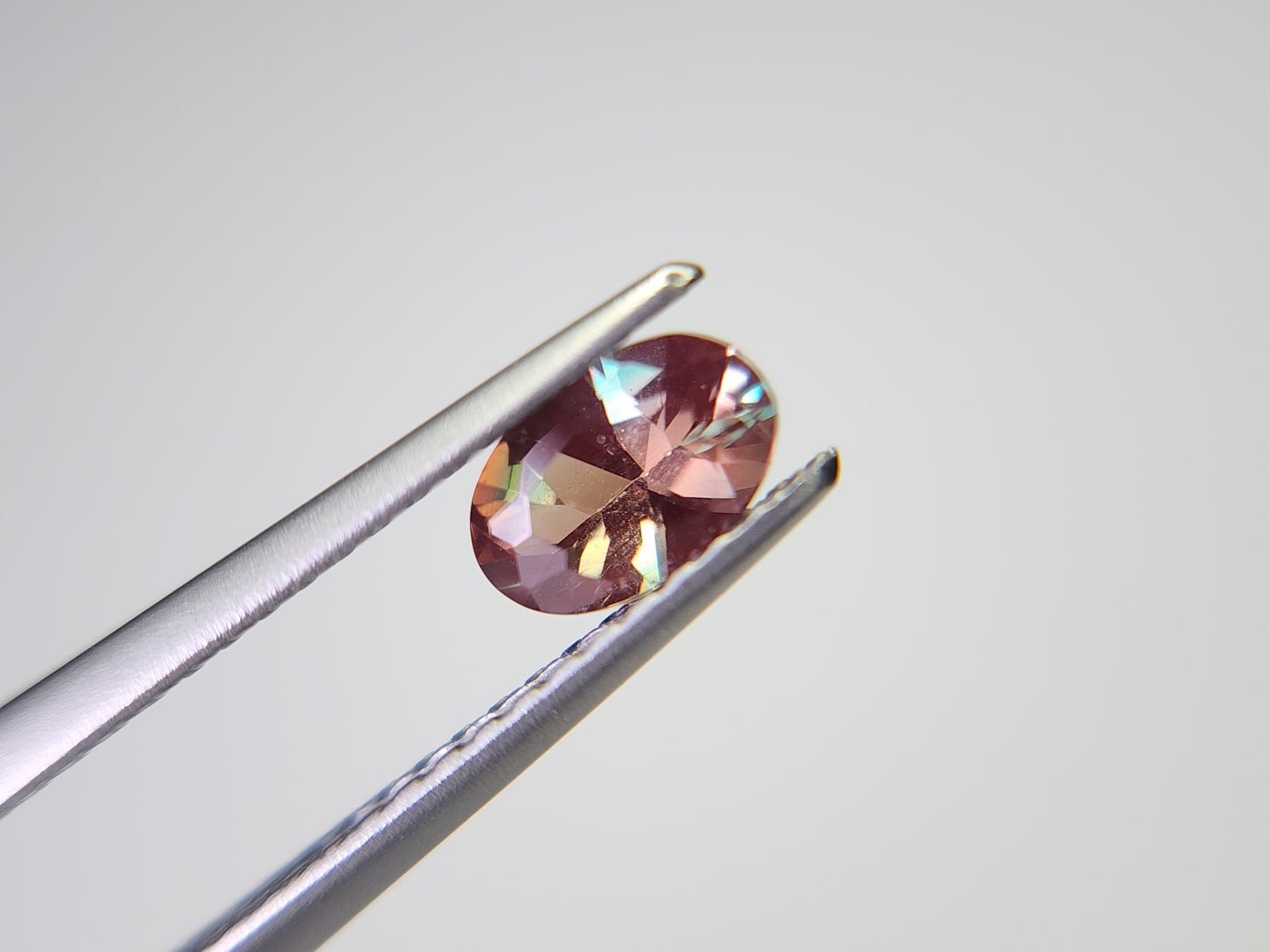 0152-3-6 バイカラーアンデシン 0.37ct