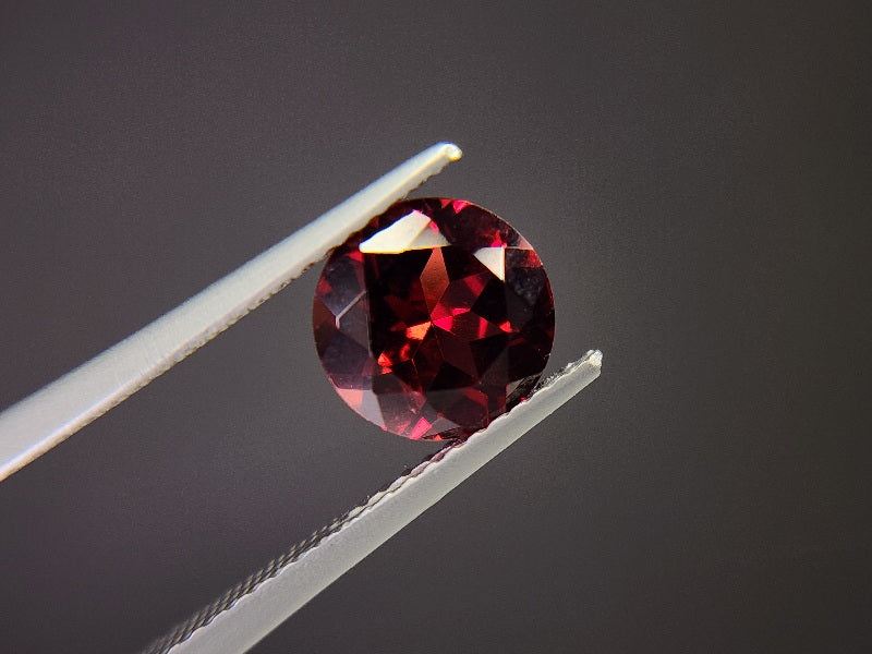 0910-5-4 ガーネット 2.28ct