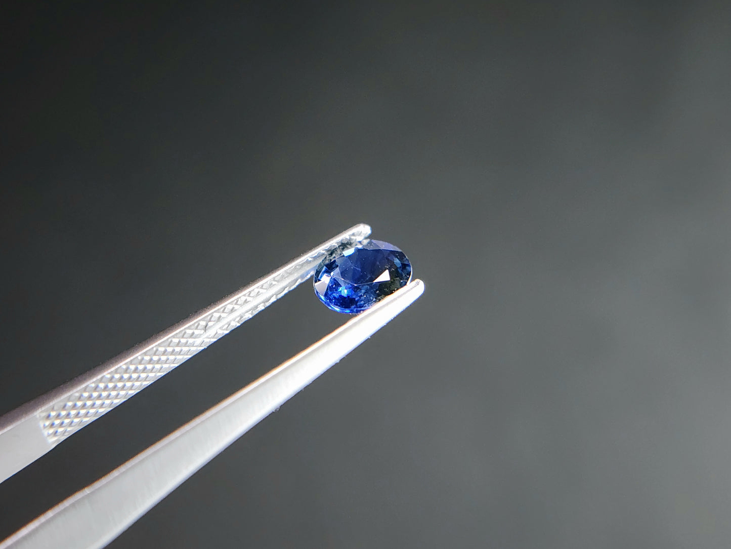 0904-2 サファイア 0.68ct