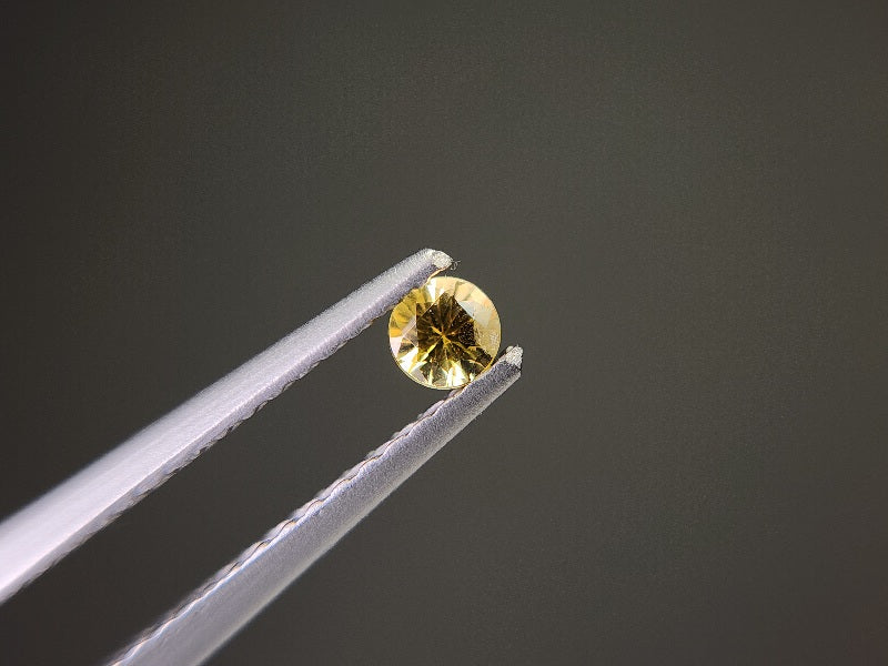 0090-2 モンタナサファイア 0.13ct