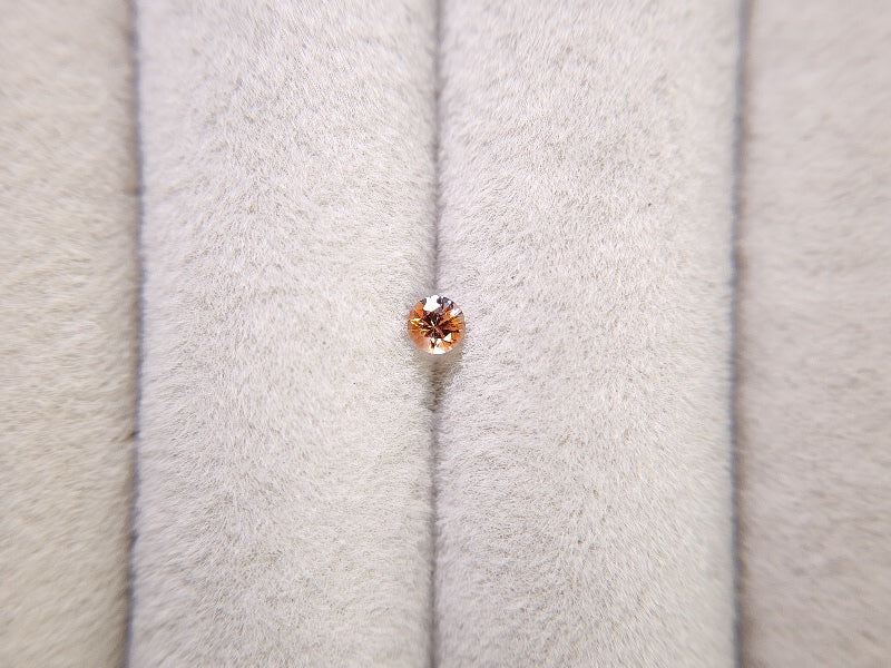0090-1 モンタナサファイア 0.12ct