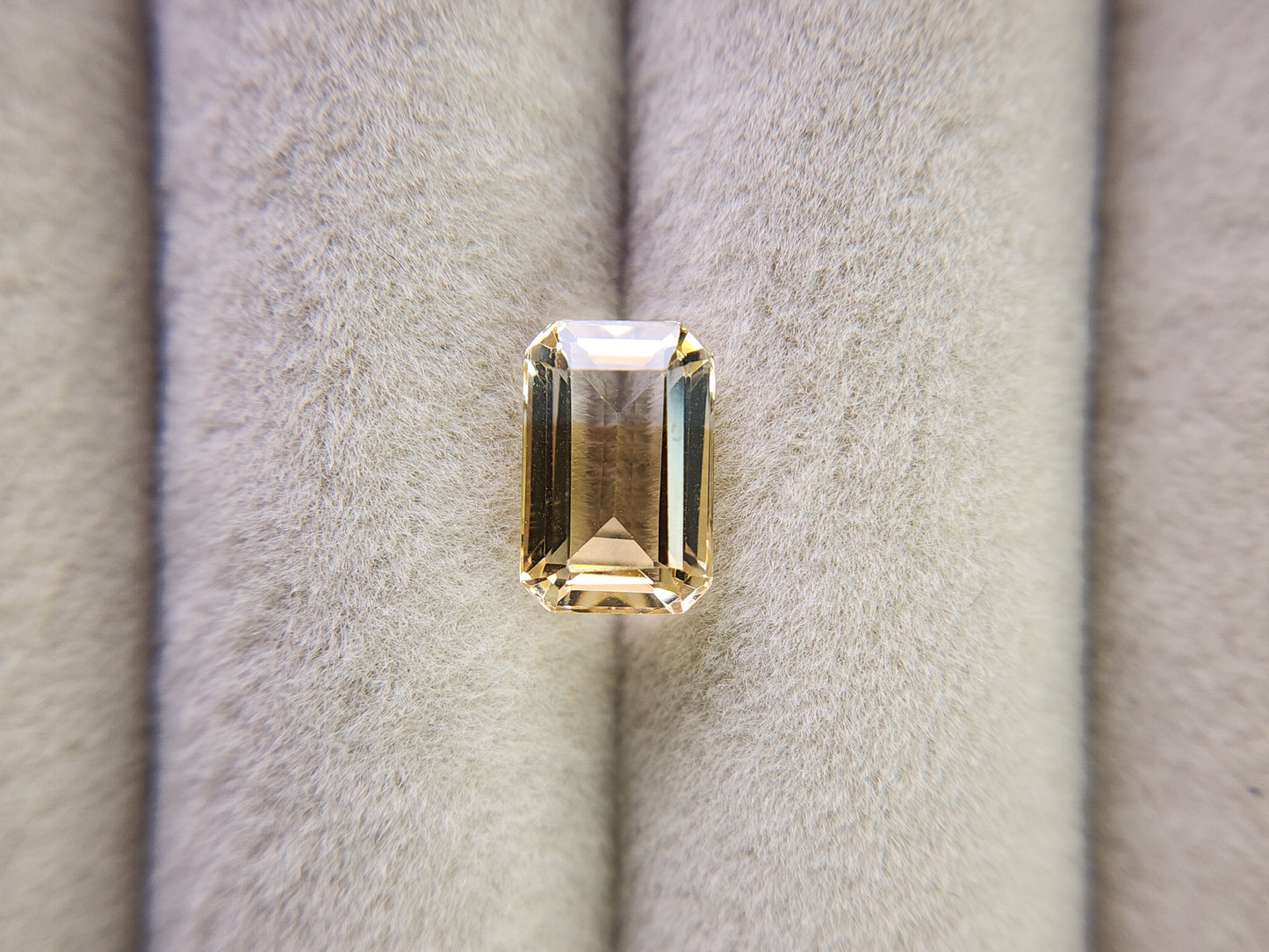0365-5-5 バイカラーシトリン 2.04ct