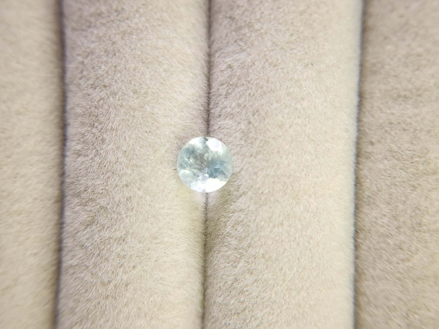 0878-3-8 グリーンベリル 0.62ct