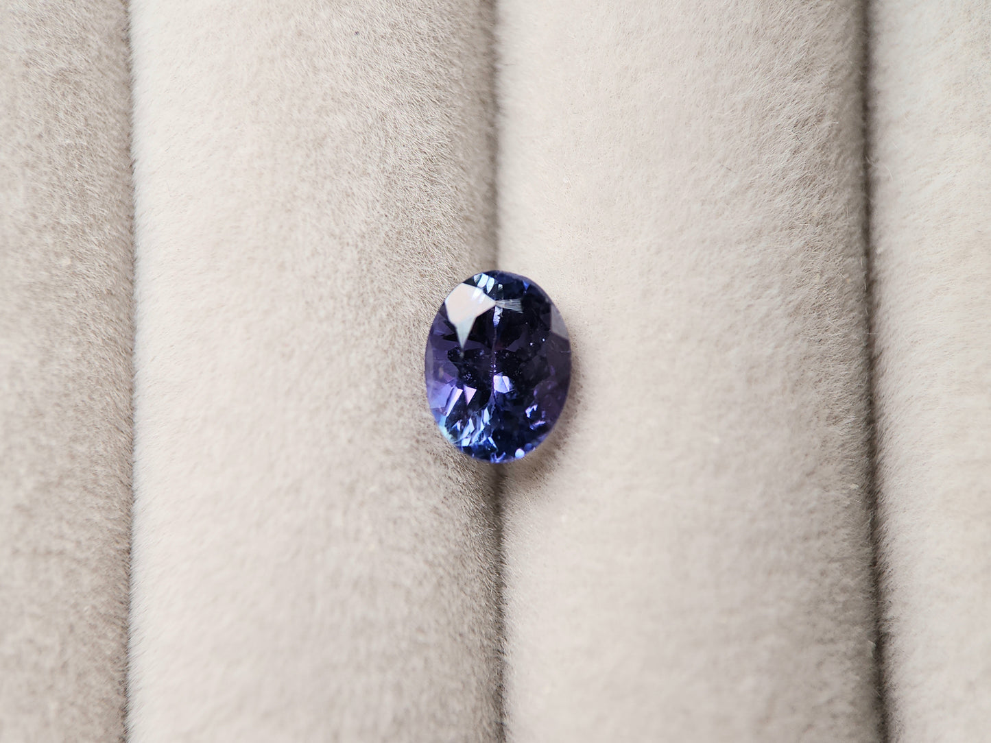 0876-2 バイカラータンザナイト 1.55ct