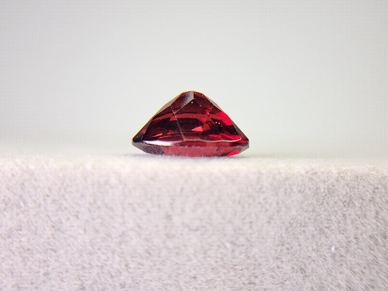 0910-4-1 ガーネット 3.46ct