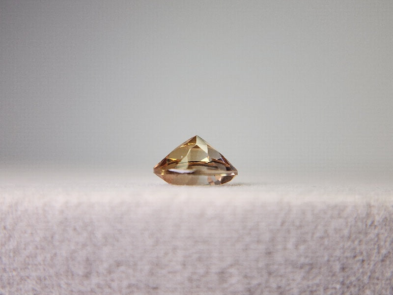 0020-11 シャンパントパーズ 1.43ct