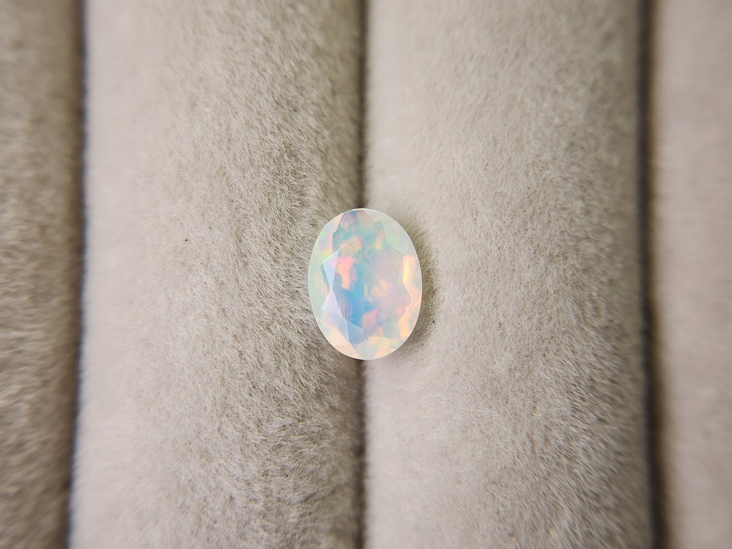 0909-1-6 オパール 0.78ct