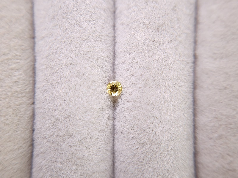 0090-2 モンタナサファイア 0.13ct