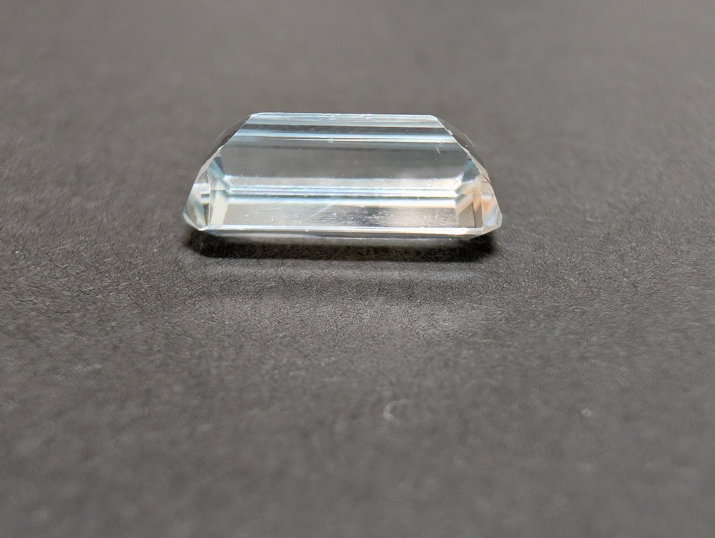 0072 バイカラートパーズ 5.20ct