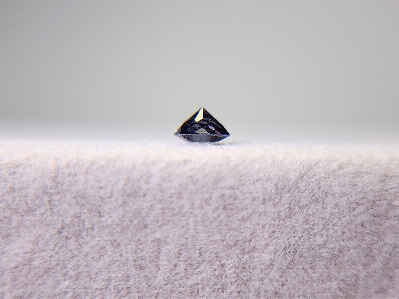0002-8 スピネル 0.19ct