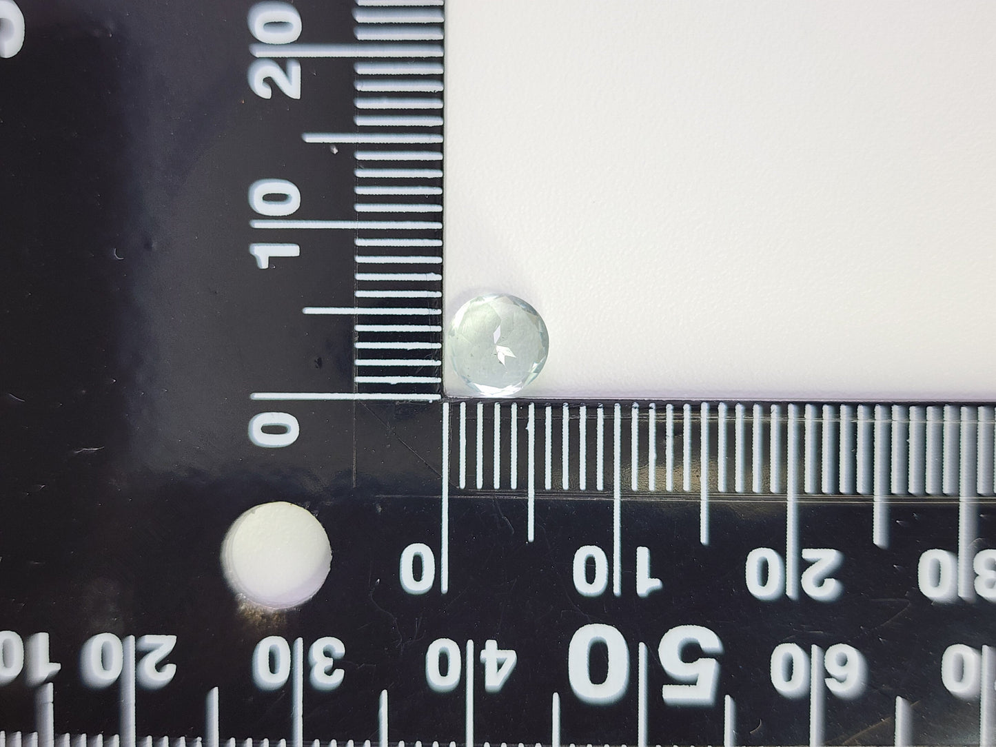 0878-3-1 グリーンベリル 0.81ct