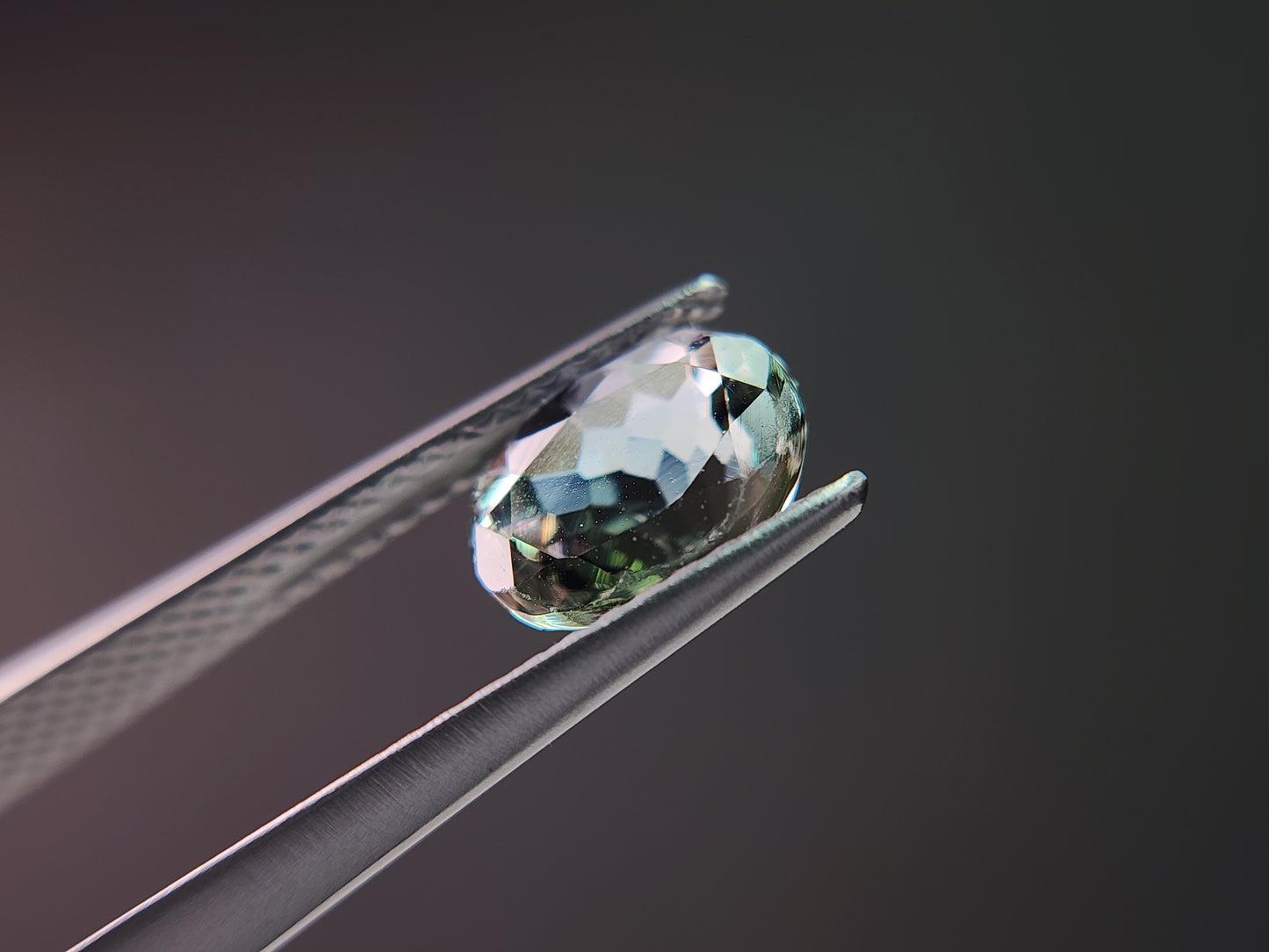 0876-1 バイカラータンザナイト 1.64ct