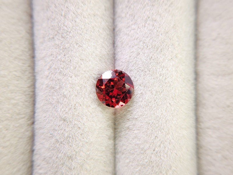 0910-2-7 ガーネット 1.52ct