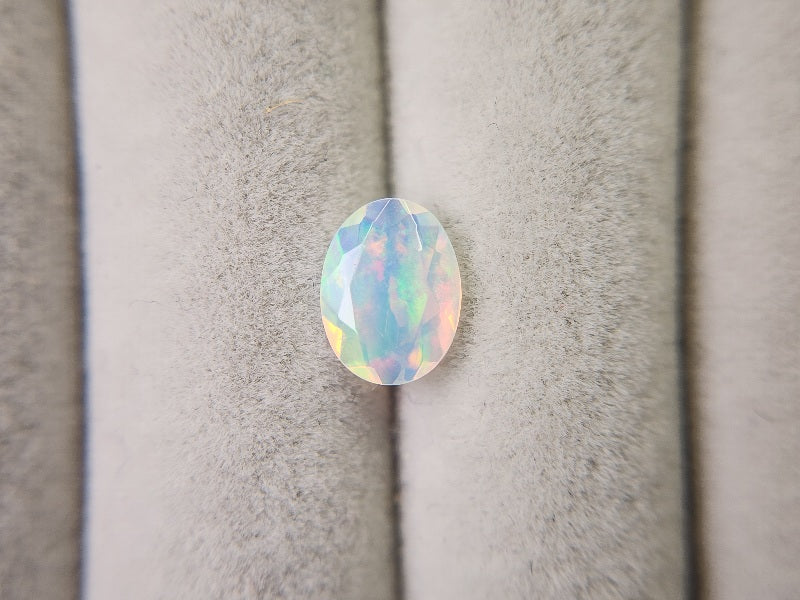 0909-1-3 オパール 0.67ct