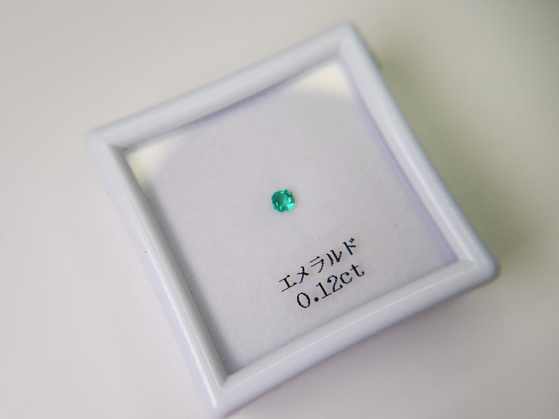 0936-15 エメラルド 0.12ct