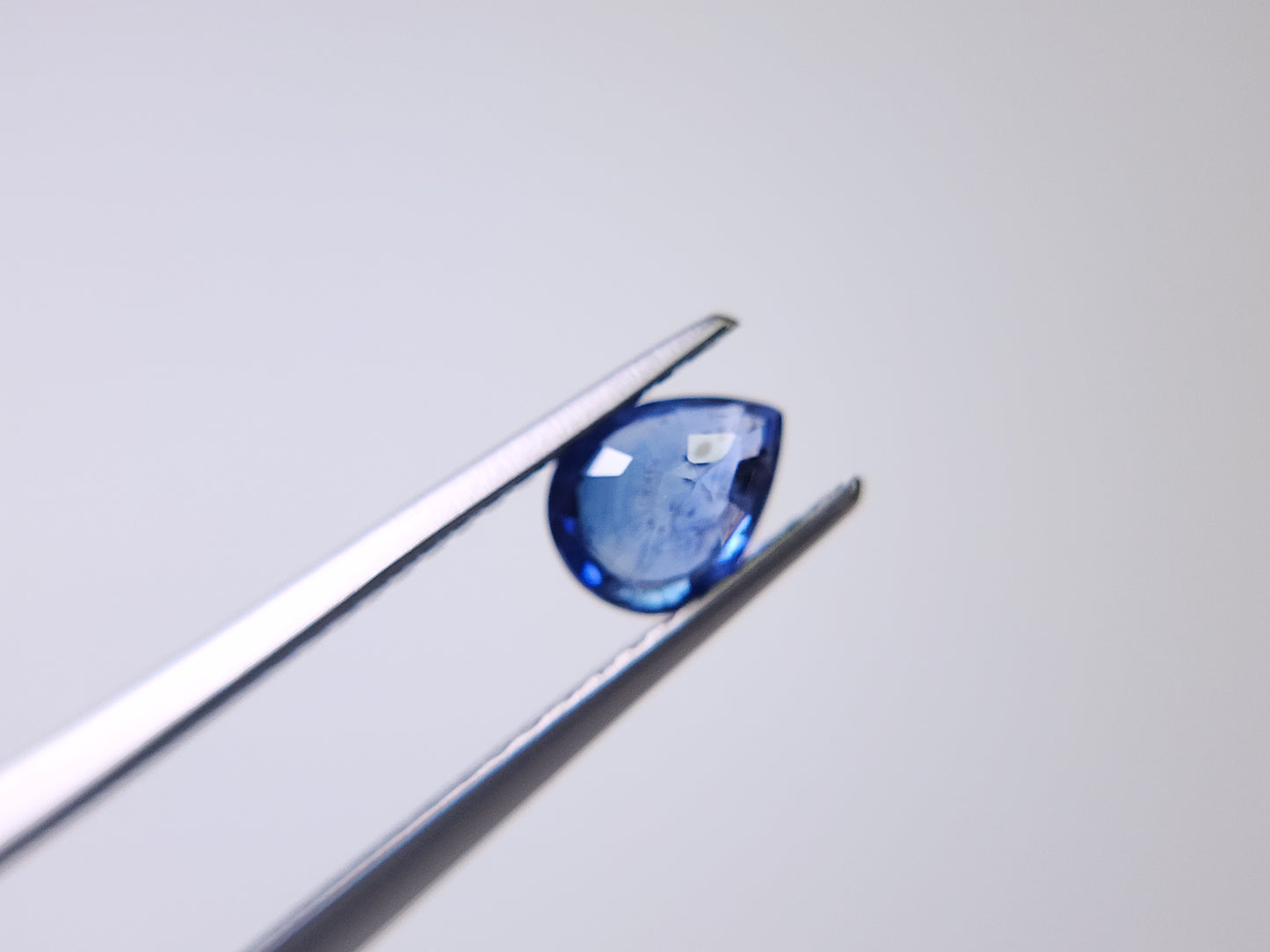 0904-8 サファイア 0.65ct