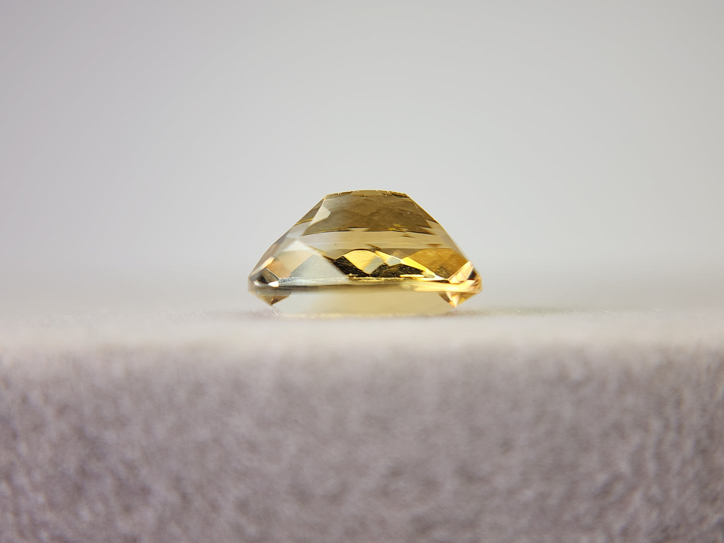 0365-4-12 バイカラーシトリン 2.66ct