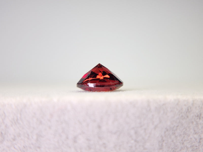 0910-5-12 ガーネット 2.29ct