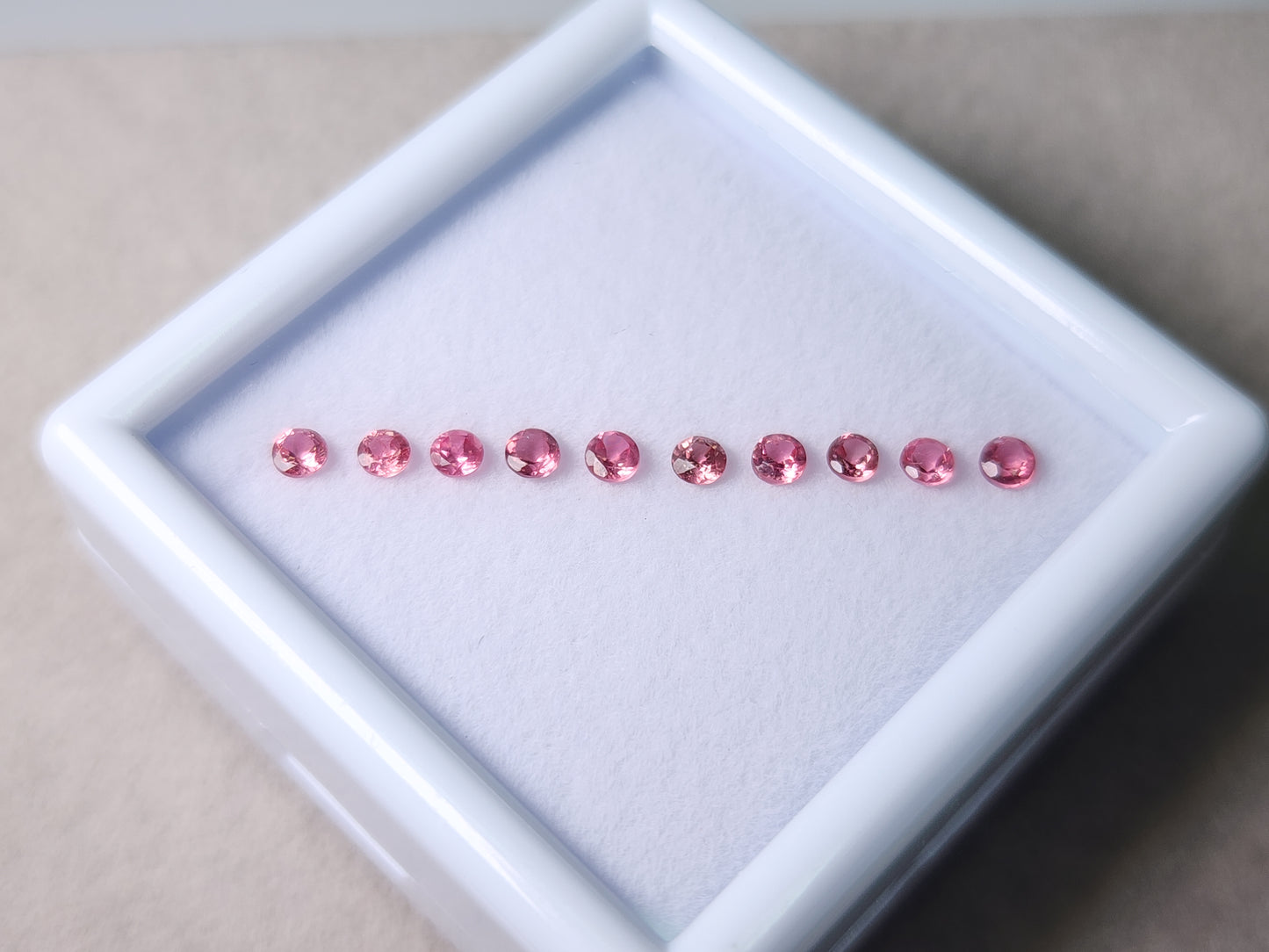 0458-2 ピンクスピネル10石セット