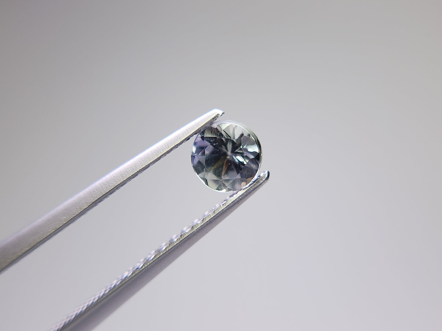 0657-23-2 ゾイサイト 0.49ct