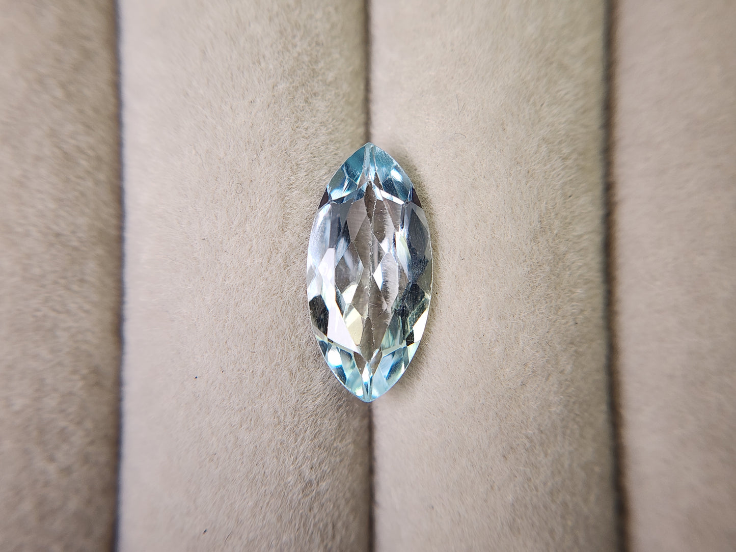 0917-5 ブルートパーズ 4.35ct
