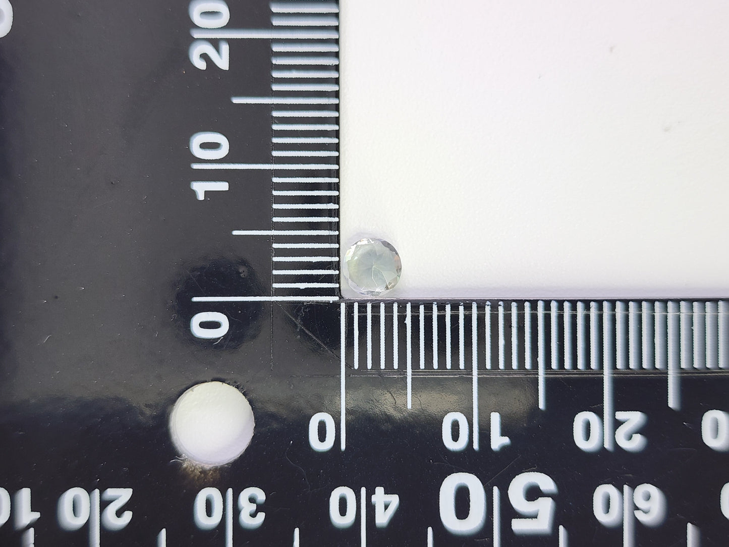 0657-23-6 ゾイサイト 0.38ct